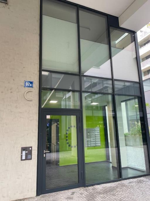 Apartment Karel With Garage Parking براغ المظهر الخارجي الصورة